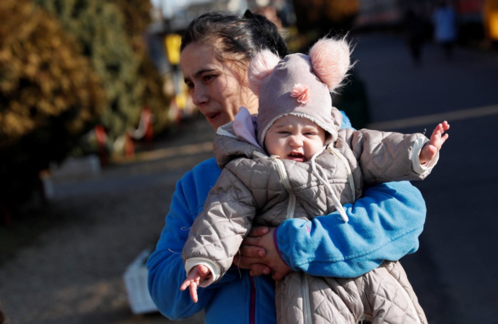 Người tị nạn và trẻ em Ukraine đang đổ về Moldova