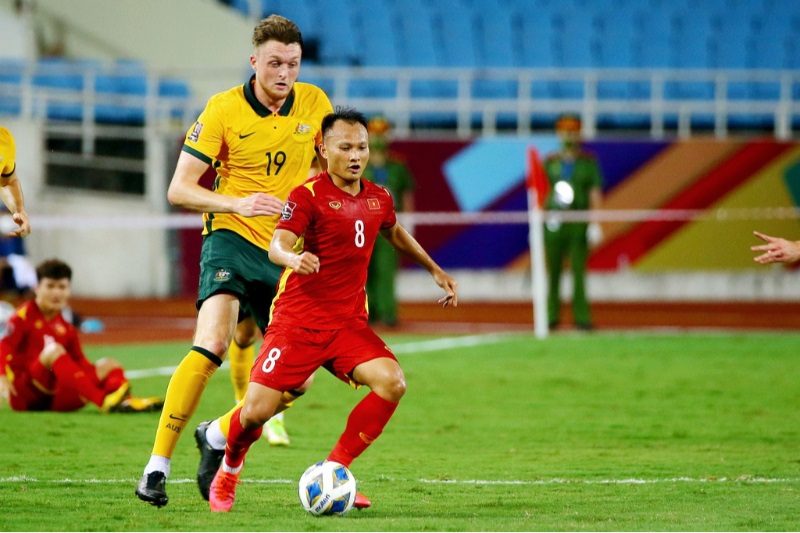 Nguyễn Trọng Hoàng thi đấu cho đội tuyển Việt Nam và đã ghi nhiều thành tích ấn tượng
