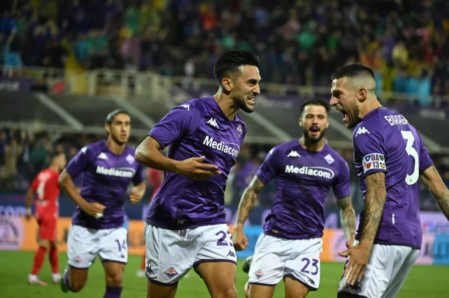 Fiorentina đang đứng ở vị trí thứ 10 trên bảng xếp hạng Serie A