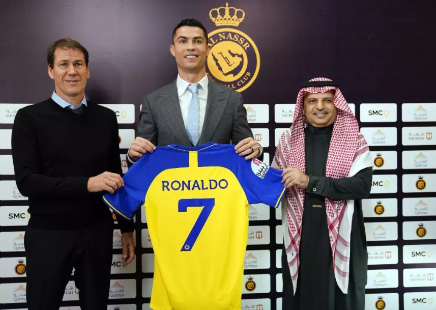 Khi nào hợp đồng của Cristiano Ronaldo với Al-Nassr kết thúc?