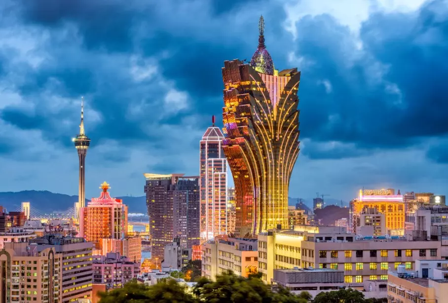 Macau đón hàng nghìn du khách sau khi hủy bỏ yêu cầu kiểm dịch