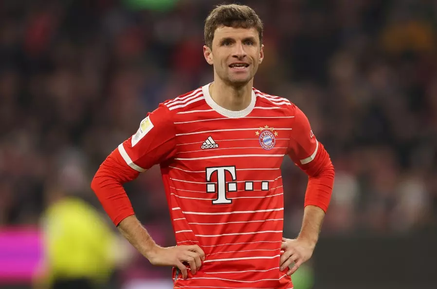 Muller đang có mức lượng 1,66 triệu euro mỗi tháng