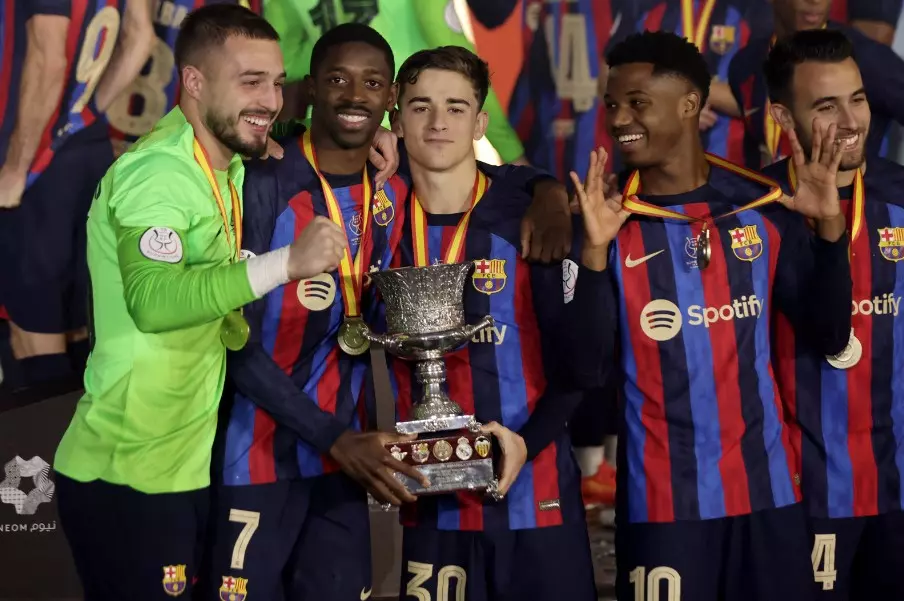 3 cầu thủ Barca nhận giải Cầu thủ xuất sắc nhất La Liga nhiều nhất (2022/23)