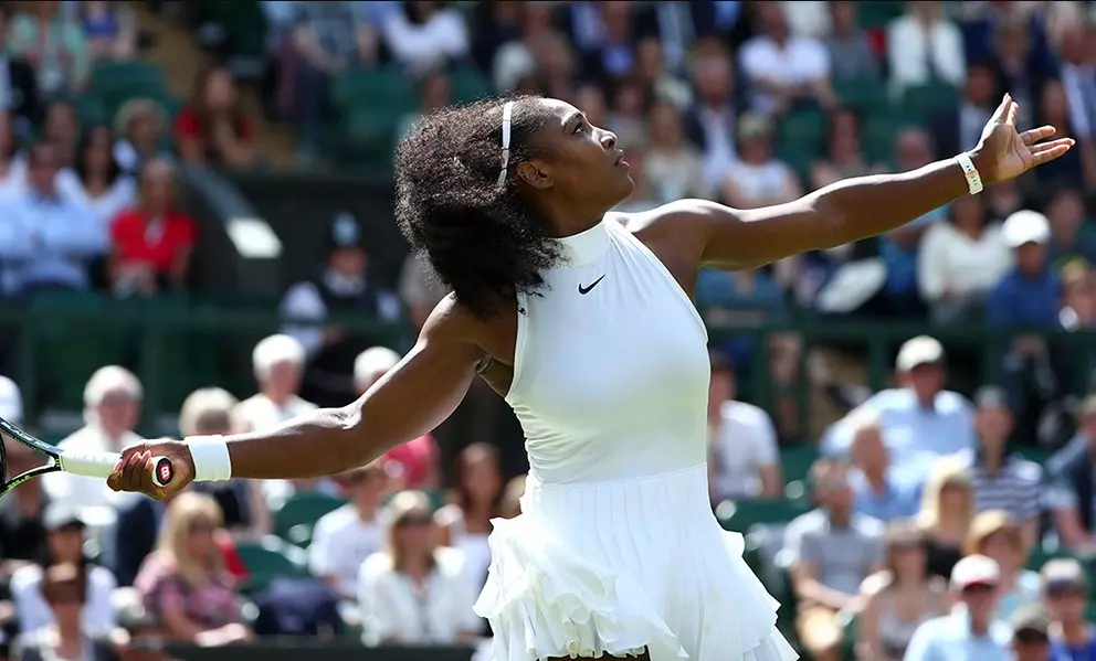 Tại Wimbledon, tất cả các tay vợt đều phải mặc trang phục hoàn toàn màu trắng